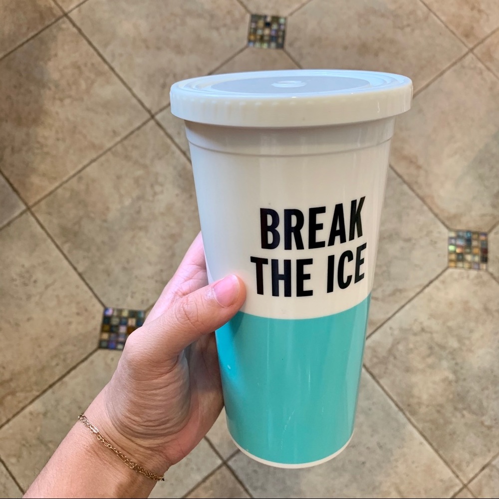 Kate spade reusable ‘break the ice’ cup w/o straw